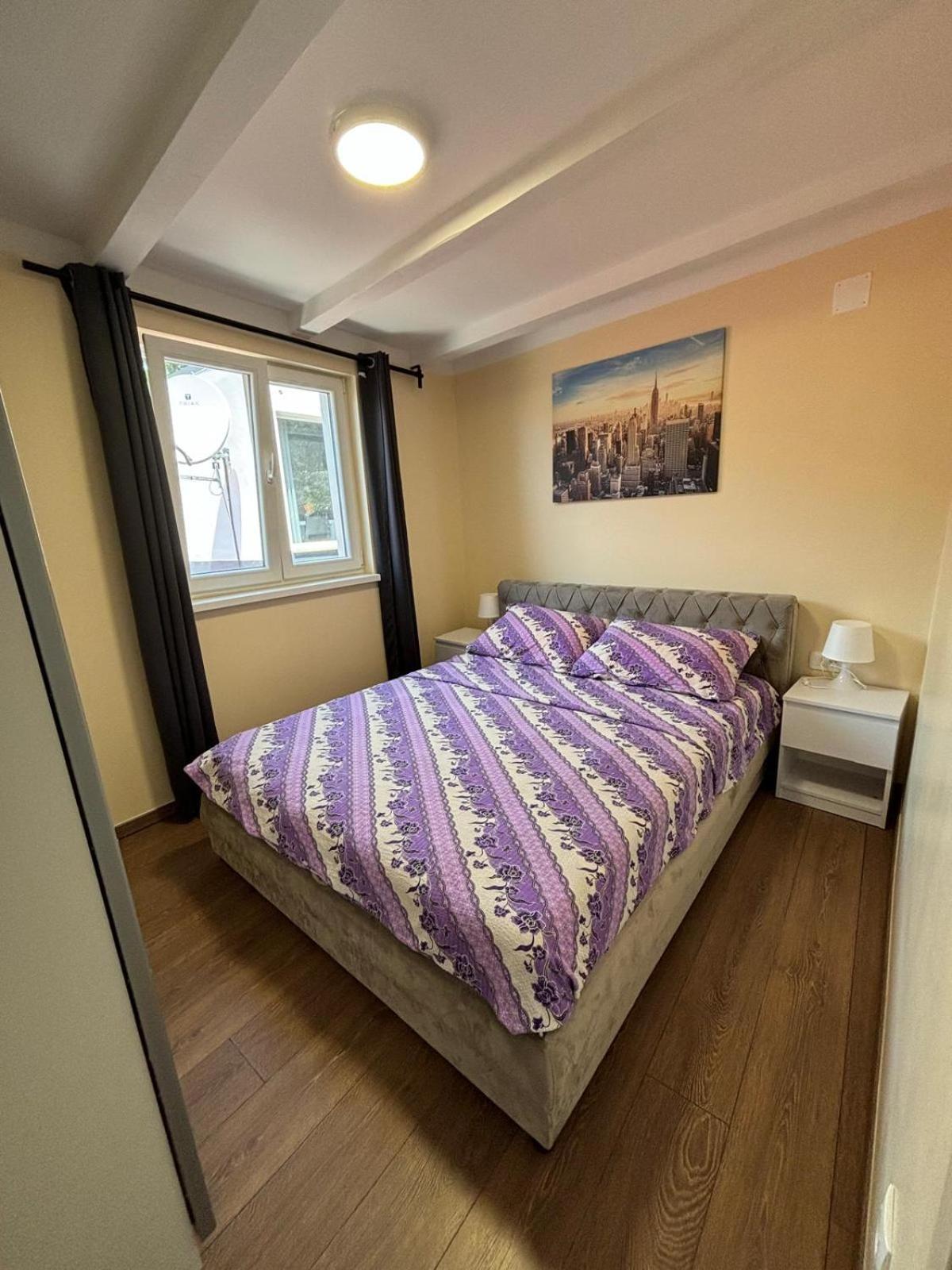 Apartmani Bosnjak Starigrad Paklenica Esterno foto