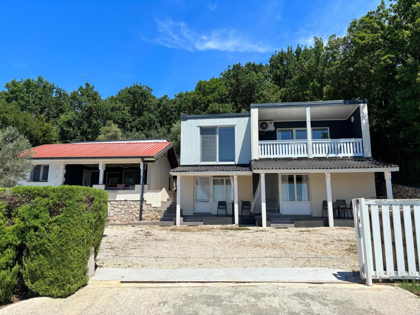 Apartmani Bosnjak Starigrad Paklenica Esterno foto